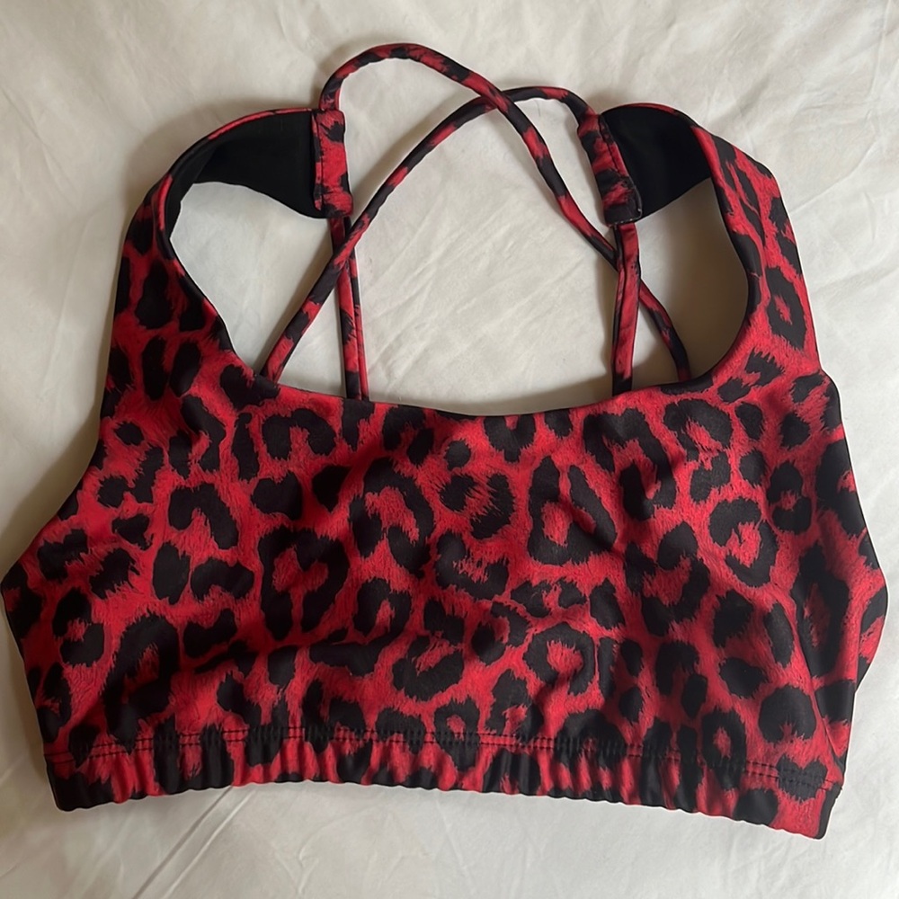 Onzie red leopard print sports bra. S/M